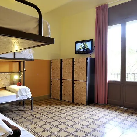 Equity Point Hostel Girona Girona