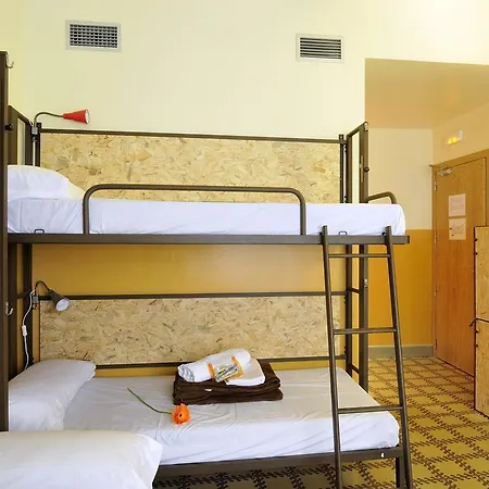 Equity Point Hostel Girona