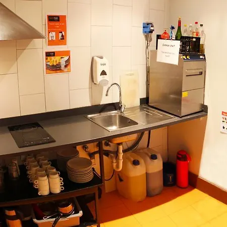 Equity Point Hostel Girona Albergue Girona