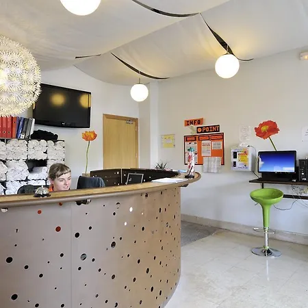 Equity Point Hostel Girona